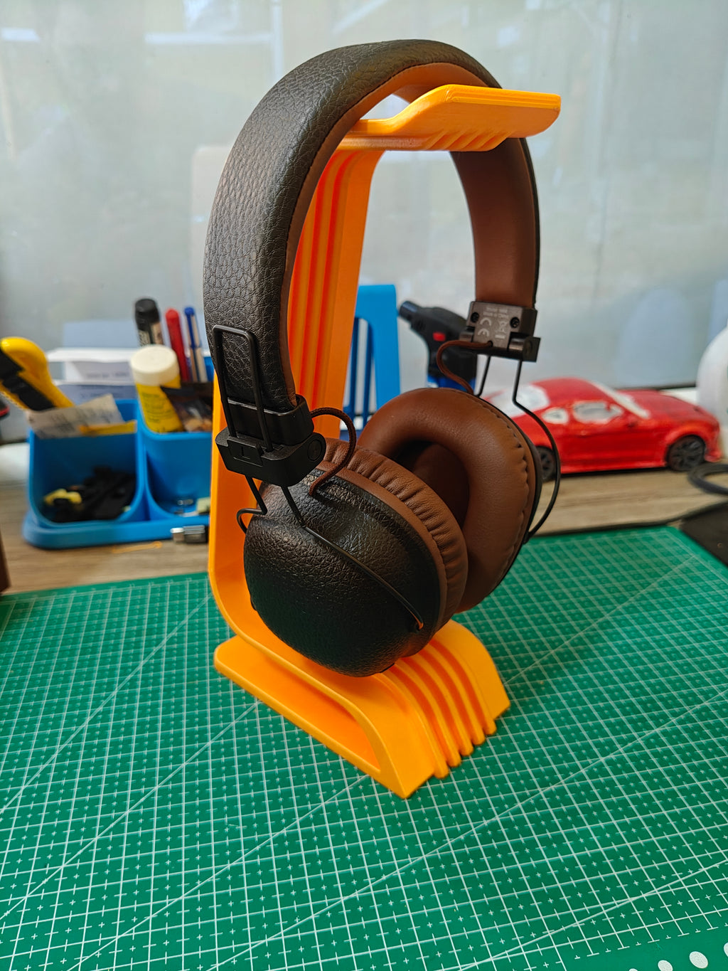 Support de casque "Onami"